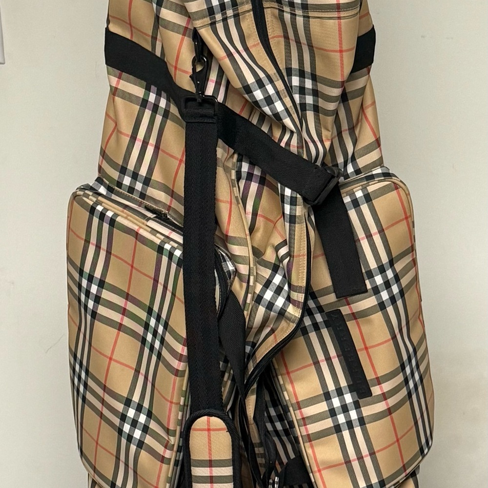 Plaid Burberry travel Golf Bag cover with Black Straps